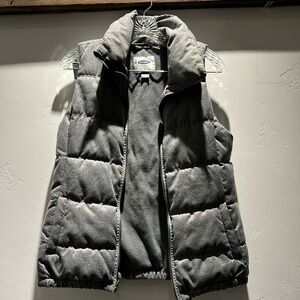 Old Navy vest sz s Gray